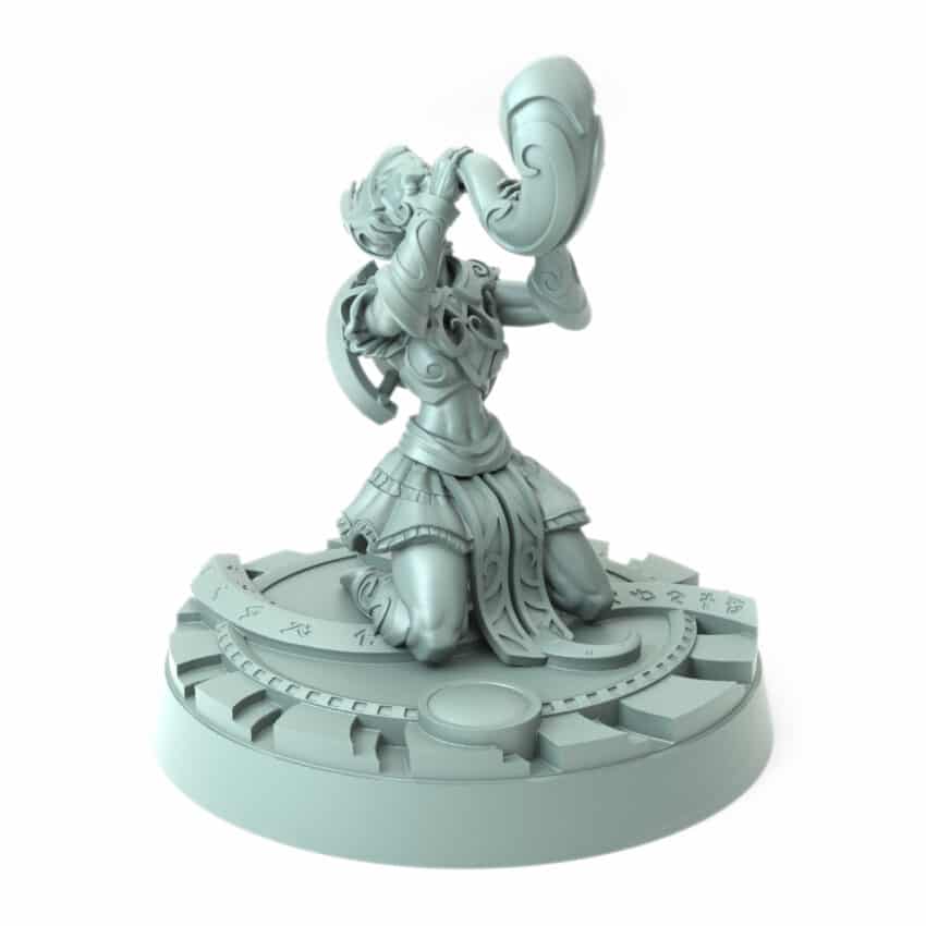 3D-printed miniature of a mystical kneeling figure with a featureless helm and ritualistic design